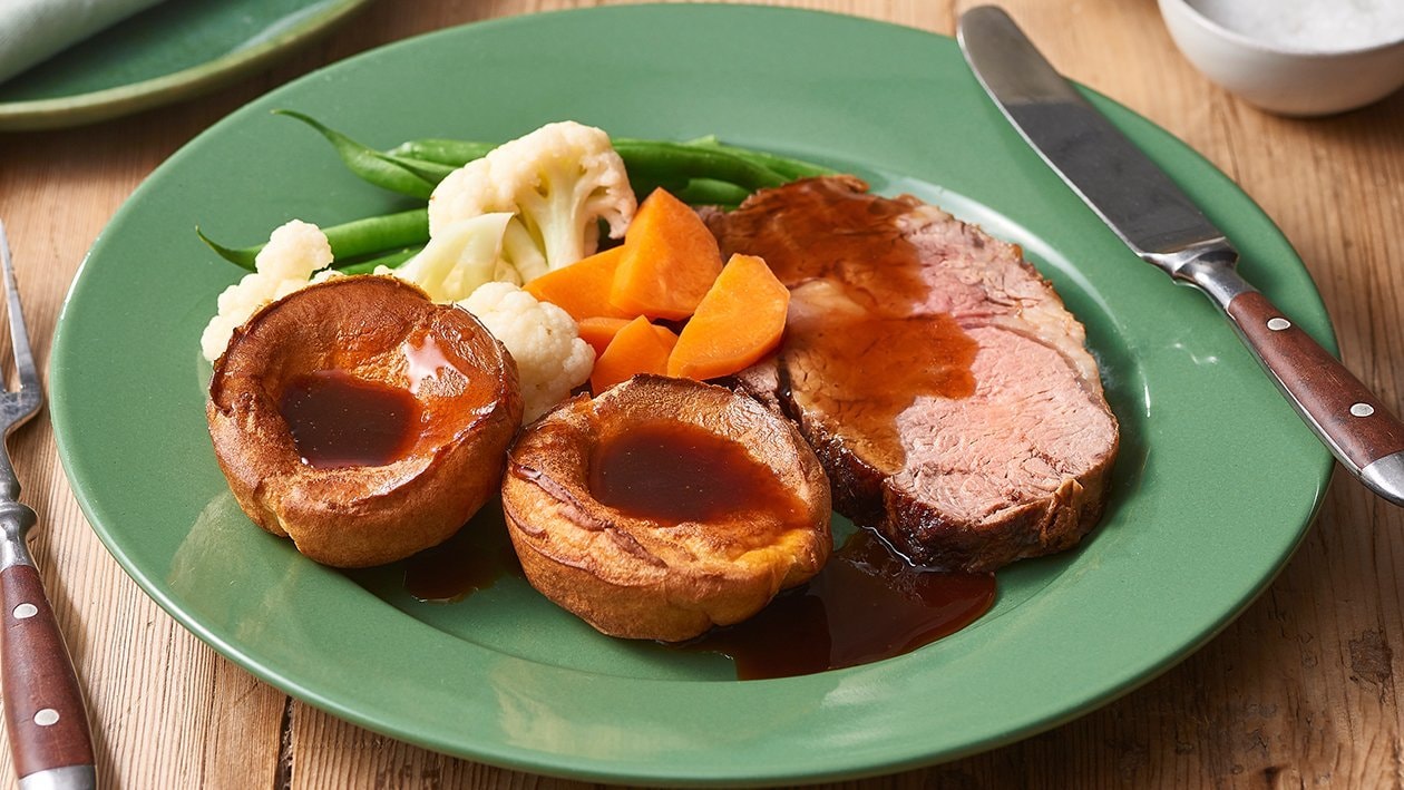 Classic Roast Beef with Yorkshire Pudding – Recipe