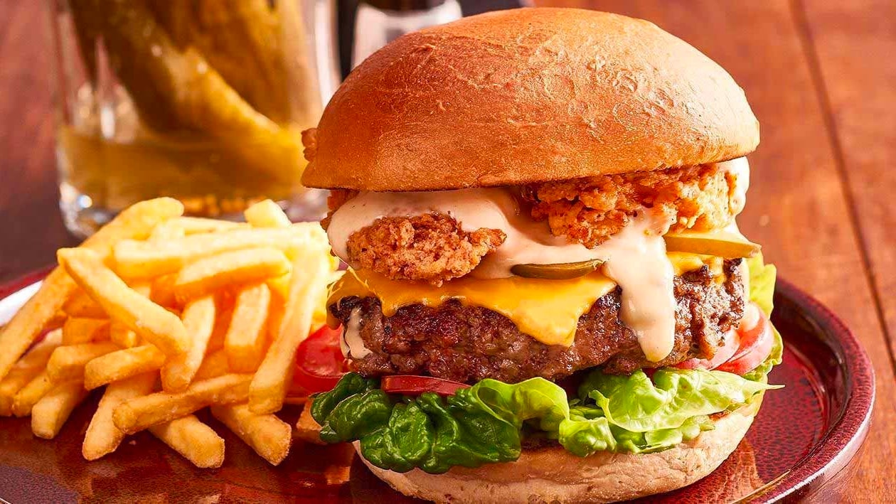Beef Burger with Deep Fried Bacon and Thousand Island Dressing – Recipe