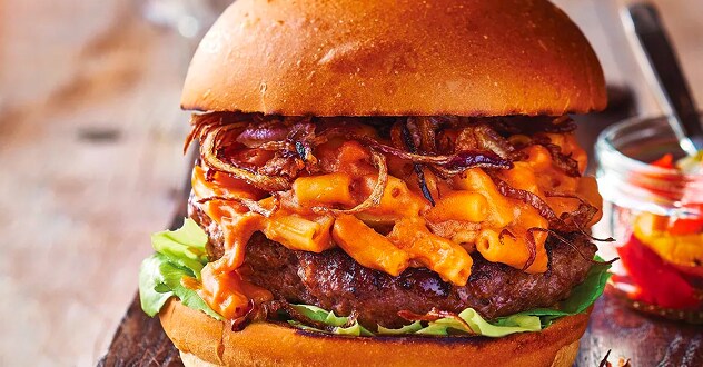 Chipotle Mac and Cheese Beef Burger
