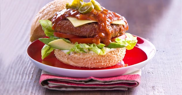 Baja Burger (Chilli Cheese Beef Burger)