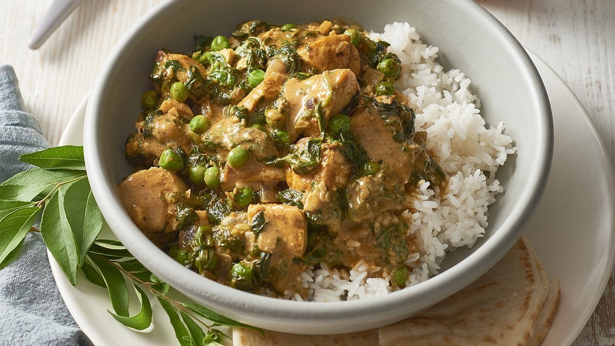 Fish Curry with Spinach and Peas Recipe