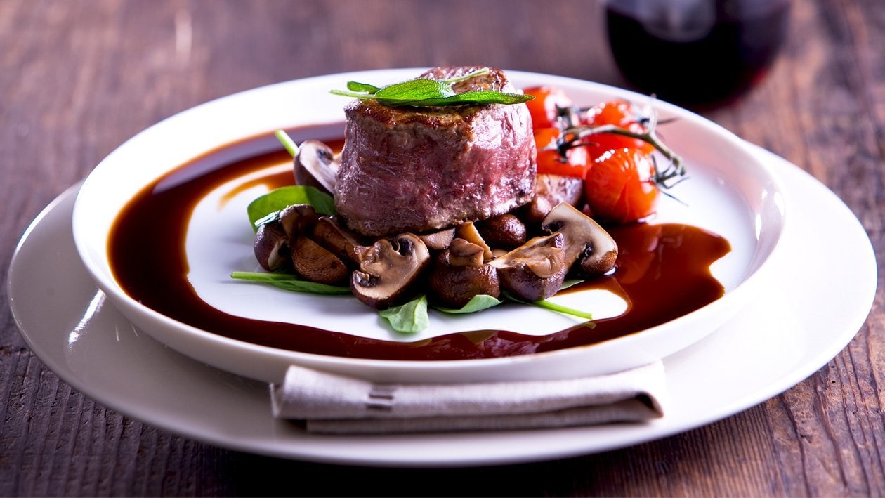 Angus Fillet with Swiss Mushrooms, Smoked Tomato and Balsamic Jus – Recipe
