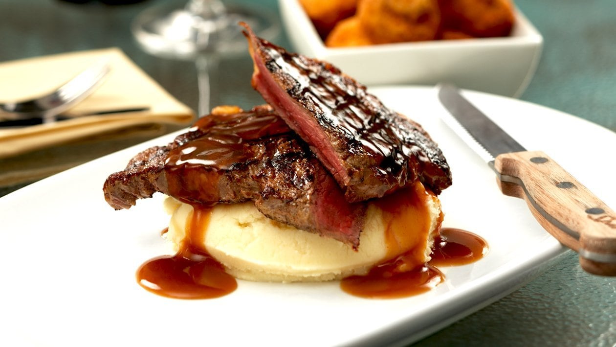 Char Grilled NY Steak, Garlic Mash, Rosemary Sauce, Crumbed Mushroom – Recipe
