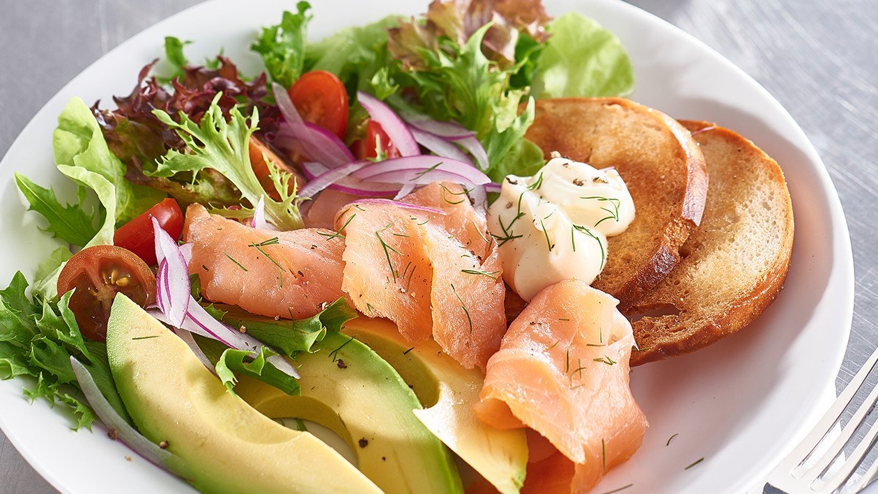 Smoked Salmon, Rocket and Avocado Salad – Recipe