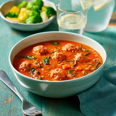 KNORR Tomato Powder 850 g - Every pack of 850 g Knorr Tomato Powder delivers 7.8 kg of consistent, rich, pulpy tomato sauce in just one minute.