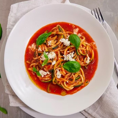 KNORR Tomato Powder 850 g - Every pack of 850 g Knorr Tomato Powder delivers 7.8 kg of consistent, rich, pulpy tomato sauce in just one minute.
