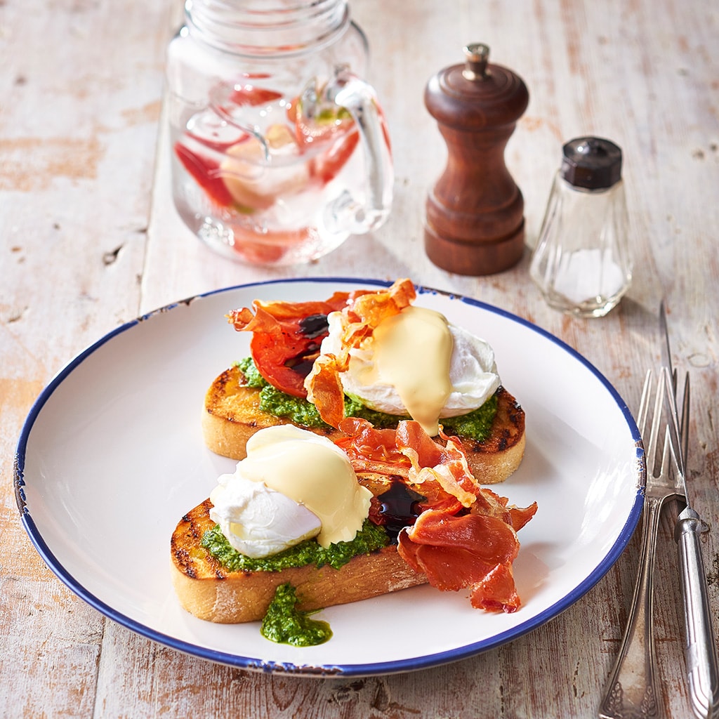 Roma Eggs Benedict Roma Eggs Benedict