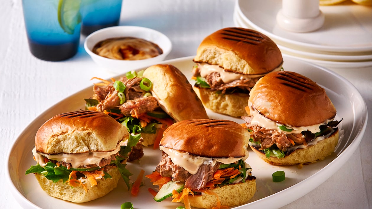 Sticky Asian Pulled Pork Sliders – Recipe